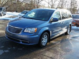  Chrysler Town & Country