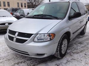  DODGE CARAVAN ONLY  KM WITH REMOTE STARTER