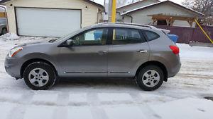  Nissan Rogue S AWD Super Low KMs!!