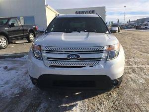  Ford Explorer Limited AWD w/Leather, Moonroof,