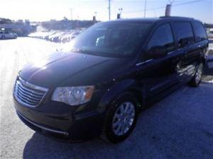  Chrysler Town & Country Touring | Cloth | Touchscreen |