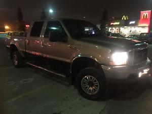  Ford F-250 Lariat Pickup Truck