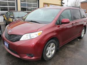  Toyota Sienna L