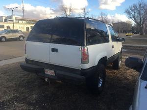  Chevrolet Tahoe 2 door SUV, Crossover