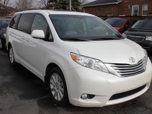  Toyota Sienna XLE Limited AWD Loaded