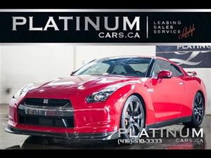  Nissan GT-R AWD, NAVI, REVERSE CAM, HEATED SEATS