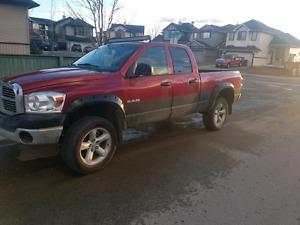 08 Dodge Ram v8