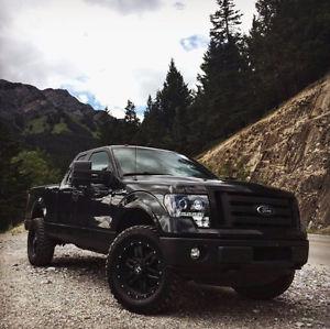 Blacked out  f150 XLT Leather Interior 4X4 Tow Package