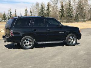  Cadillac Escalade Premium SUV, Crossover