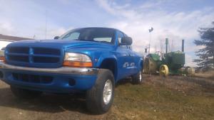  Dodge Dakota V6 4X4 5 Speed