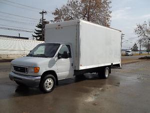  Ford E-350 Cube van Powerstroke dsl  kms