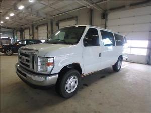  Ford Econoline Wagon XLT 15 Passenger Van