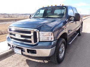  Ford F-350 Lariat Super Duty 4x4 Crewcab - CLEAN AND
