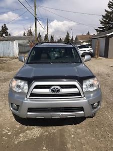 MINT  TOYOTA 4RUNNER V8 LIMITED with Remote Starter !!