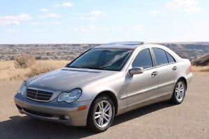 Mercedes-Benz C Class 4MATIC Loaded w/ Bluetooth and Backup