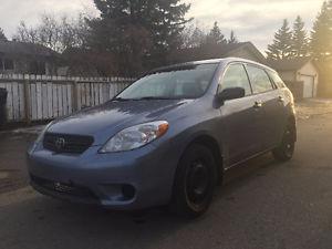  Toyota Matrix Base model * Remote Starter*