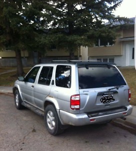 *** Nissan Pathfinder LE Limited Edition OBO***