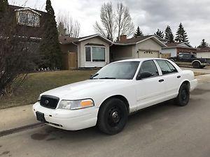  ford crown Victoria $ obo need gone