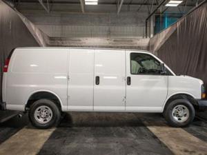  Chevrolet Express CARGO VAN / LOW KMS / LEATHER