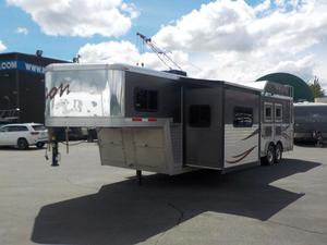  BISON Stratus MME 36 Foot 3 Horse Trailer