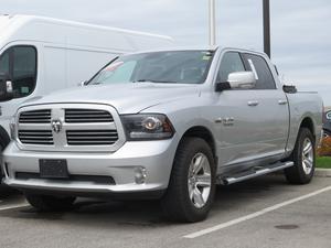  Ram  SPORT! V8! IV HITCH!