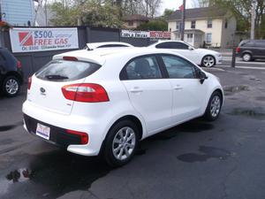  Kia Rio5