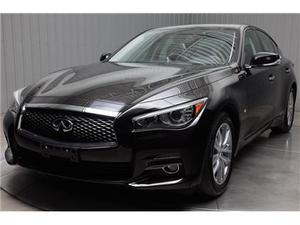  Infiniti Q50 EN ATTENTE