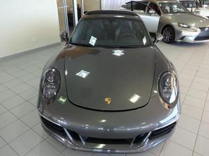 Porsche 911 CARRERA 4 GTS