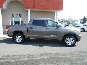  Toyota Tundra 4WD CREWMAX TRD