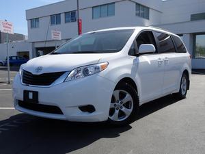  Toyota Sienna LE! BALANCE OF THE FACTORY WARRANTY!