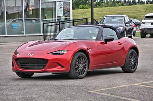  Mazda MX-5 GS with SPORT PACKAGE!!