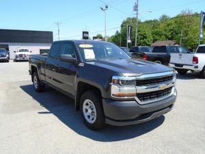  Chevrolet silverado  WT V8 4X4 KING CAB