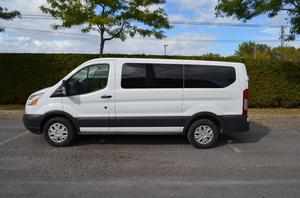  Ford Transit XLT 8 PASSAGERS