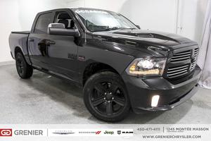  Ram  ALL BLACK/ V8/SPORT