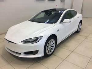  Tesla Model S 60D + TOIT PANO