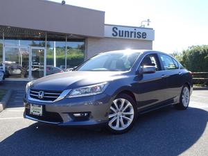  Honda Accord Touring Sedan AT