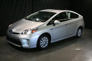  Toyota Prius Plug-in