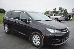  Chrysler Pacifica LX+8 PASSAGERS