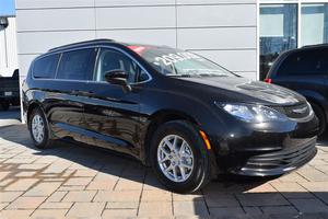  Chrysler Pacifica TOURING 8 PASSAGERS