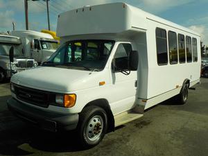  Ford E- Passenger Bus with Wheelchair