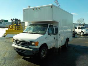  Ford Econoline E-350 Super Duty Dually Diesel Cube Van