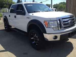  Ford F-150 XLT/CREW CAB $167 B/W ** WE FINANCE