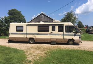  Winnebago Chieftain