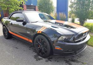  Ford Mustang GT- V8 5L - MAGS
