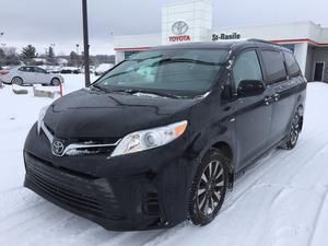  Toyota Sienna LE AWD 7 PASSAGERS