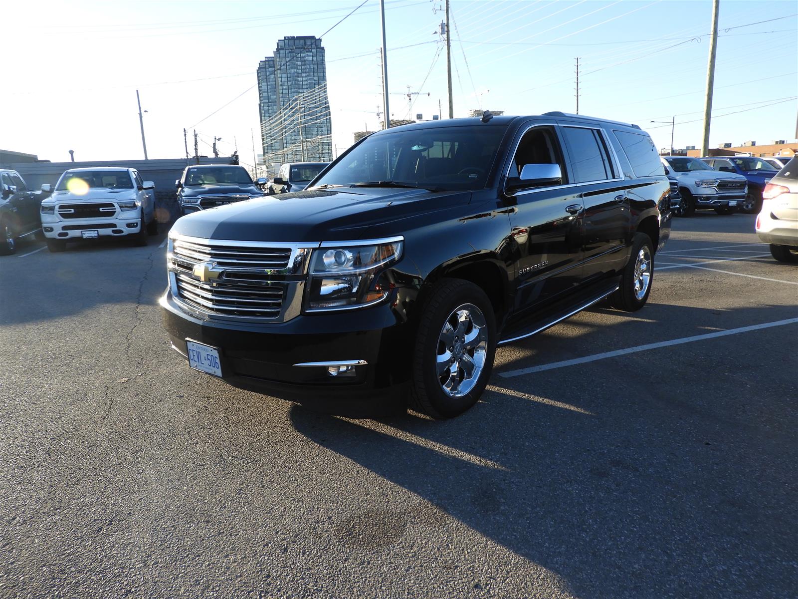  Chevrolet Suburban  LTZ NAVIGATION/LEATHER/REAR