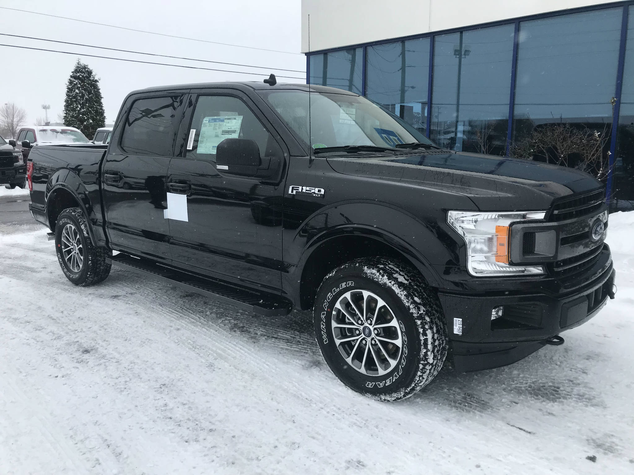  Ford F-150 XLT SUPERCREW SPORT 302A 2.7 LITRES