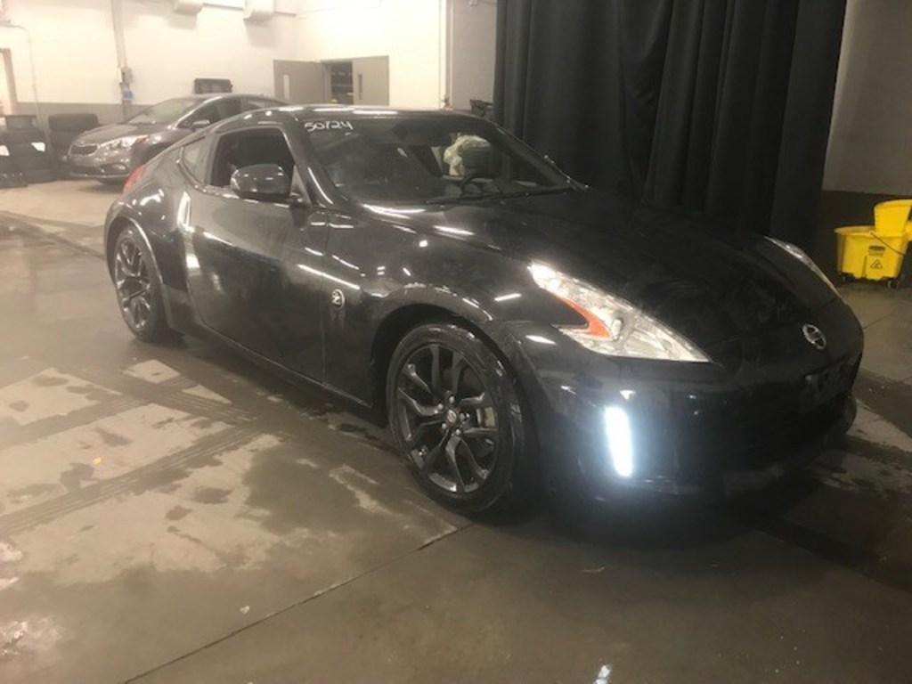  Nissan 370Z A/C MAGS