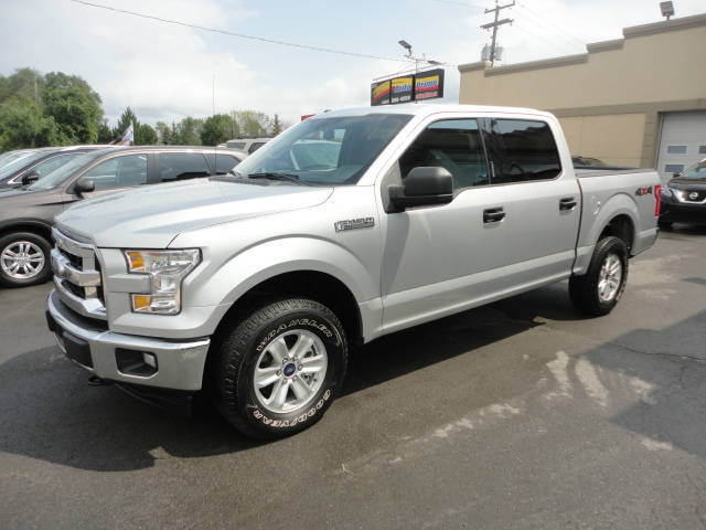  Ford F-150 SUPERCREW-XLT-5.0V8-4X4-BT-CRUISE A VEND