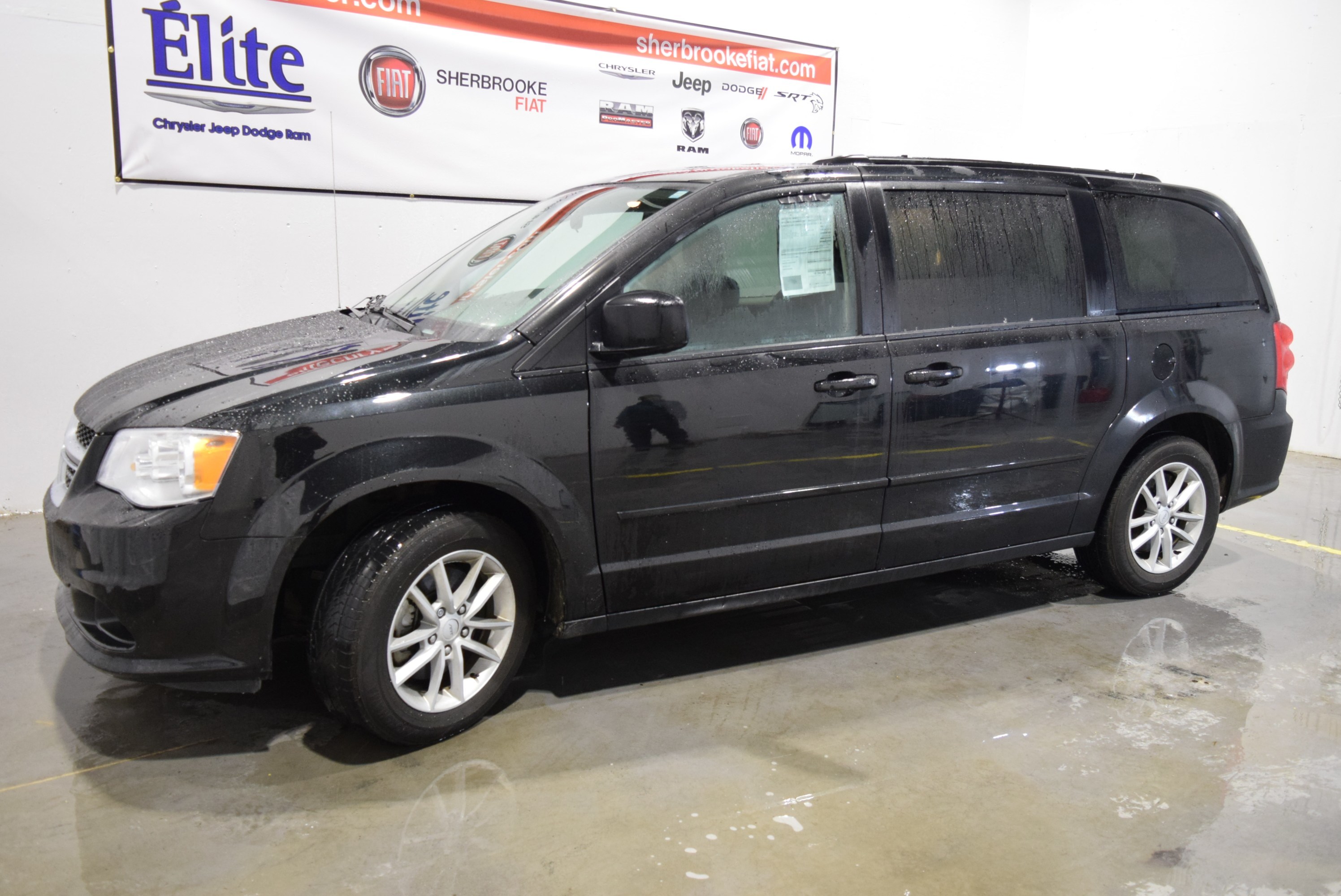  Dodge Grand Caravan SXT 7